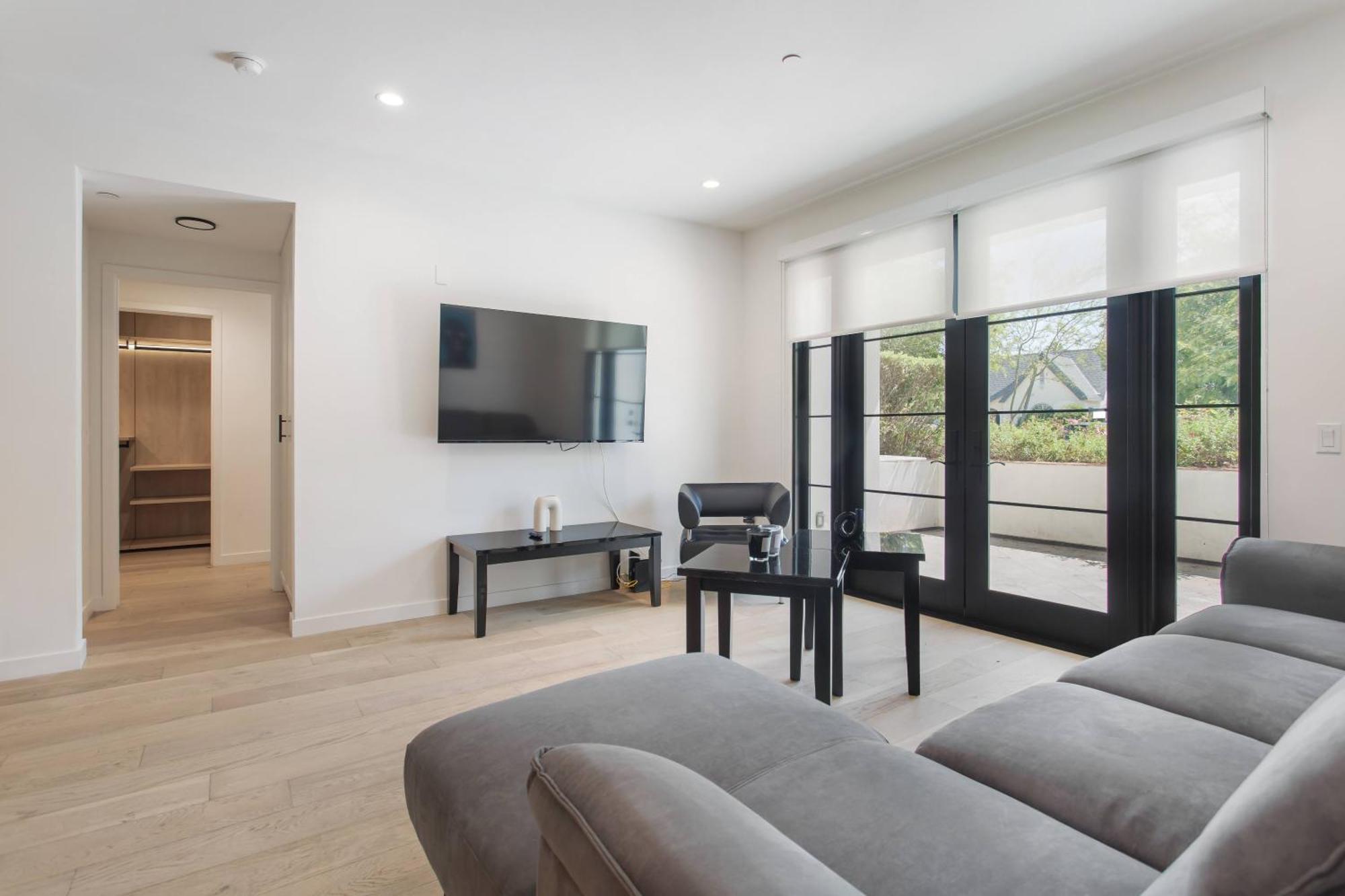 The Hills Property Management Los Angeles Exterior photo
