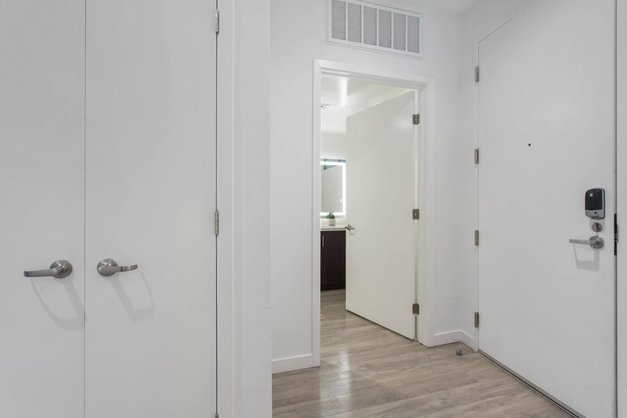 The Hills Property Management Los Angeles Exterior photo