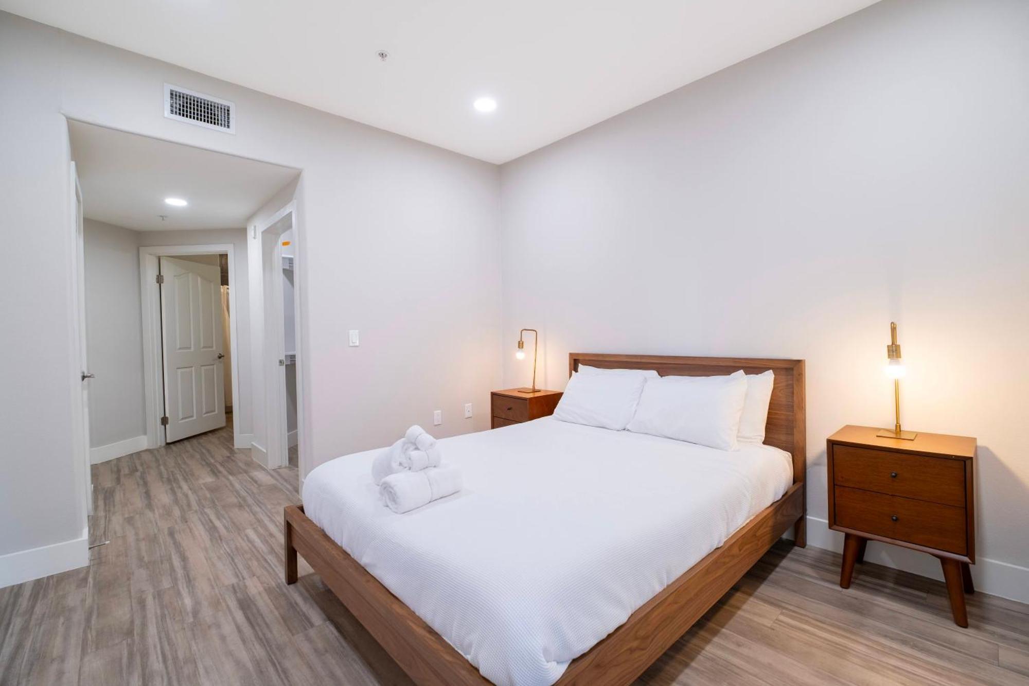 The Hills Property Management Los Angeles Exterior photo